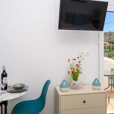 Artemis Apartment First Floor 엘운다 외부 사진
