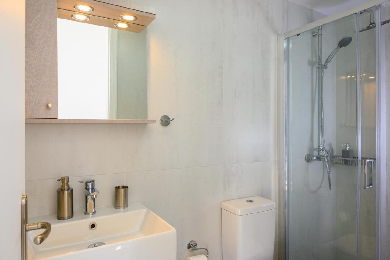 Artemis Apartment First Floor 엘운다 외부 사진